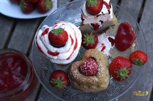 gefüllte Erdbeer Cupcakes