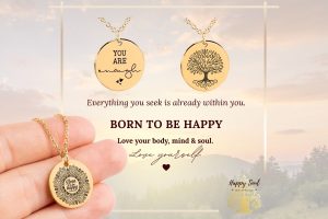 Born to be happy Jewelry Collection – Ketten mit Gravuroption und Symbolen wie Lebensbaum, Mandala und Sonne als Erinnerung an innere Stärke und Lebensenergie